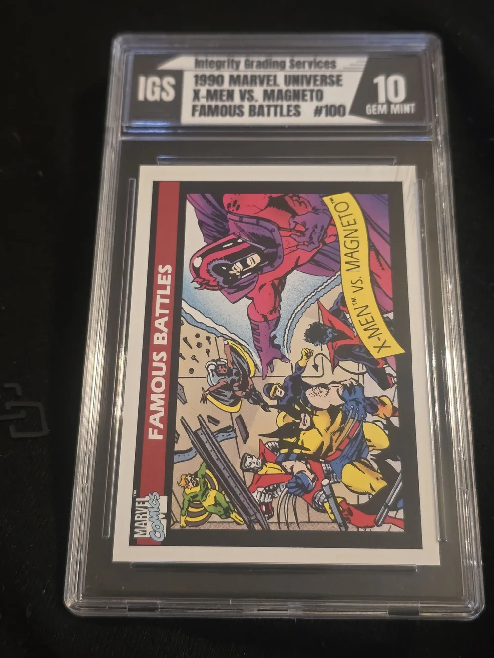 X-Men vs. Magneto 1990 Marvel Universe Famous Battles Card - Red/Purple